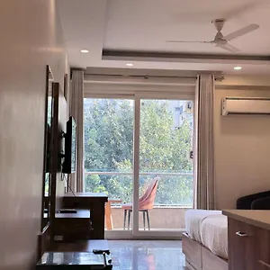 Golf View Sakura *** Gurgaon